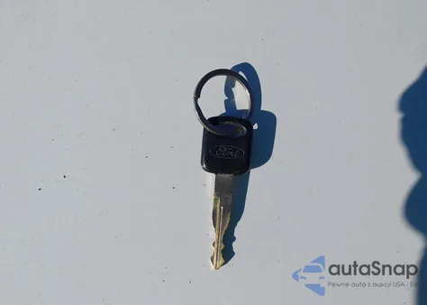 2002 Ford E-150 Commercial/Recreational from USA, damaged, VIN 1FDRE14W02HA38373